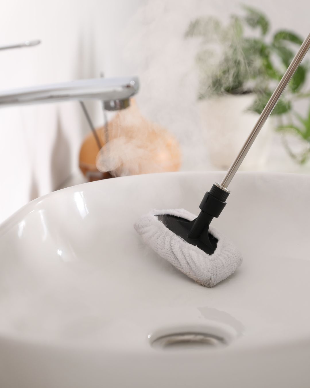 badkamer schoonmaken met stoomreiniger